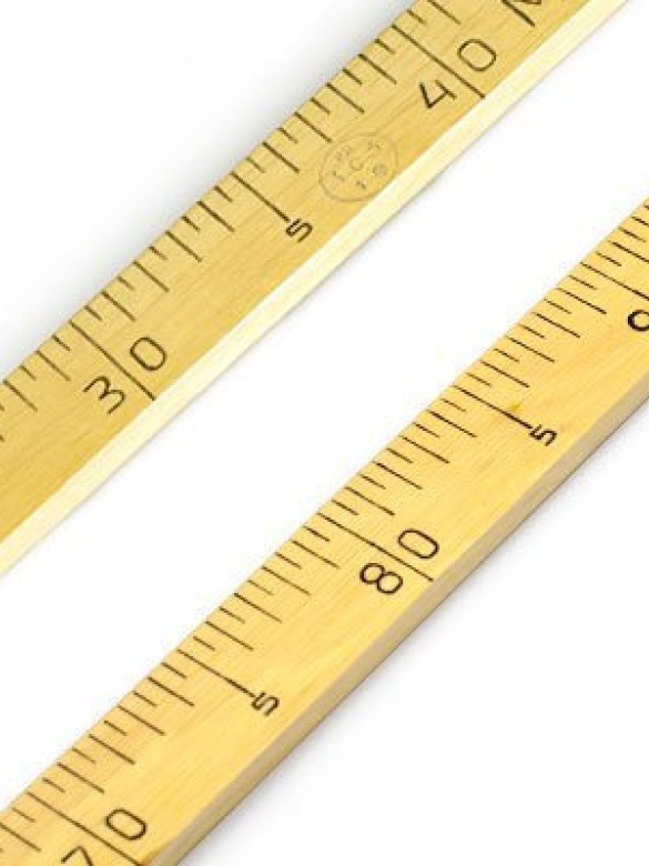 Линейка деревянная